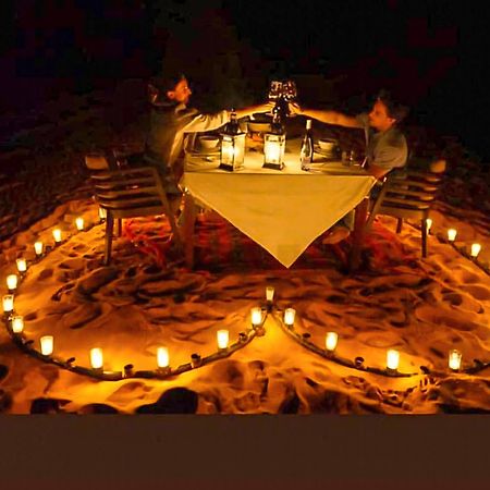 Sahara Deluxe Camp Hotel Merzouga Eksteriør billede