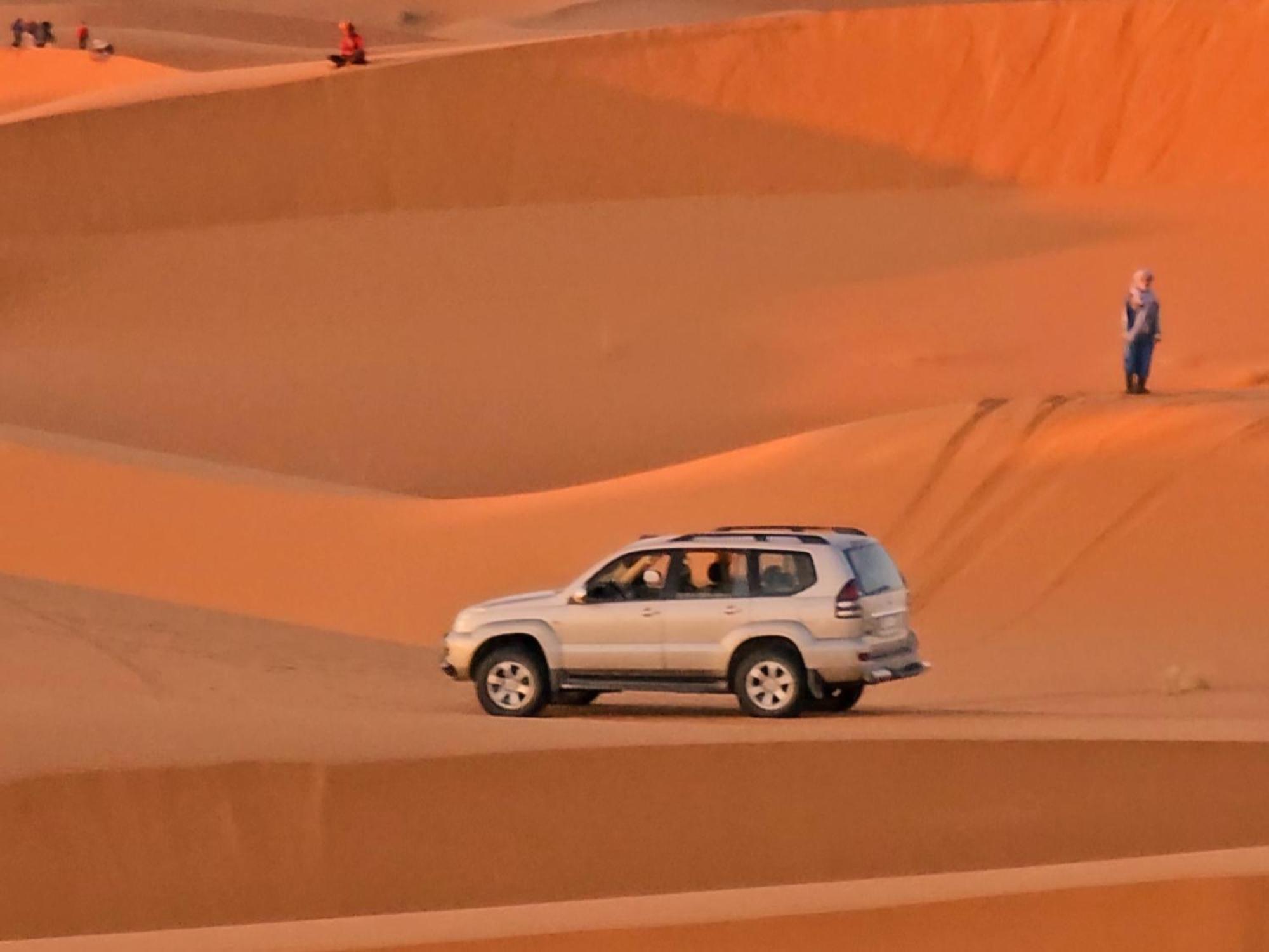 Sahara Deluxe Camp Hotel Merzouga Eksteriør billede